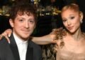 Ariana Grande y Ethan Slater ponen fin a su relación tras tres años de noviazgo