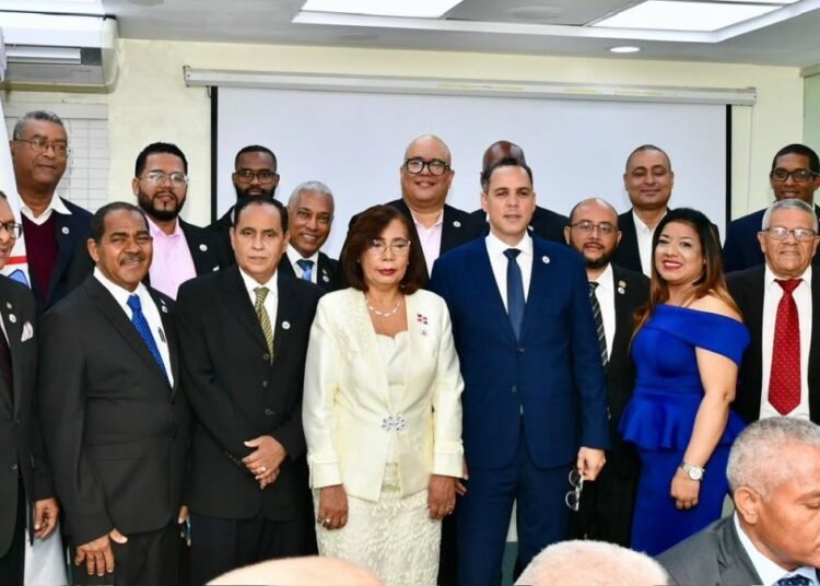 Floria Furcal lidera la Asociación Dominicana de Administración con un ambicioso plan de mejora laboral