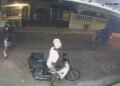 Seis delincuentes asaltan a delivery y le roban 1,600 pesos en Alma Rosa I