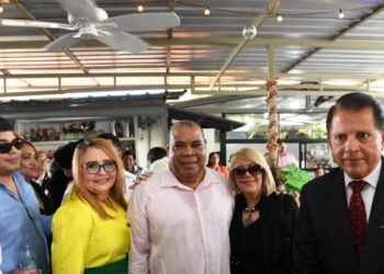 Diego Babado Torres oficializa su candidatura a la presidencia del Colegio de Abogados