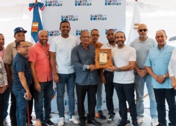 Gran jornada médica beneficia a cientos de familias en el sector 30 de Mayo