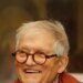 Muere David Hockney a los 88 años: el adiós al icono del arte británico