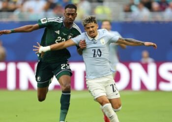 Arabia Saudita y Uruguay empatan 1-1 en un duelo vibrante