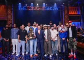 Fiesta total: Los Knicks celebran su título junto a Jimmy Fallon en un programa especial inolvidable