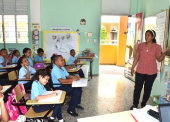 Más de 23 mil docentes se movilizan en la quinta etapa de la evaluación de desempeño