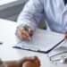 Por qué el médico internista es la clave definitiva para una vida adulta plena y saludable