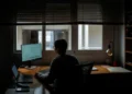 El peligro oculto del teletrabajo para tu salud mental que muchos ignoran según la ciencia