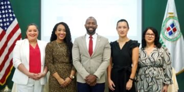 Embajada de EE.UU. y UNPHU impulsan la ciudadanía digital y el uso ético de la IA en República Dominicana
