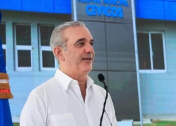 Luis Abinader entrega moderno hospital en Santiago y revoluciona la salud en la región norte