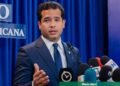 Omar Fernández aclara que la ley exige sueldos de al menos RD$52 mil