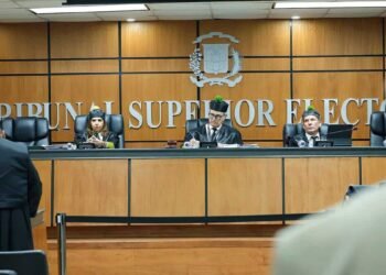 JCE se mantiene firme y defiende a capa y espada el veto a las encuestas electorales