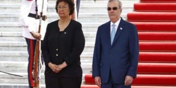 Abinader recibe a Jennifer Geerlings en histórica visita oficial para fortalecer lazos con Surinam